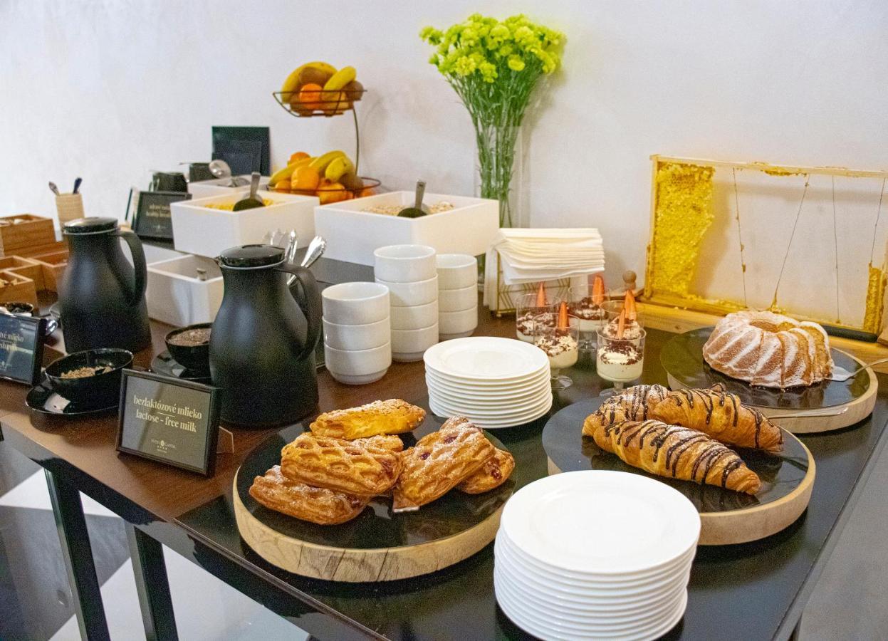 Hotel Capital With Private Wellness Litra Dış mekan fotoğraf