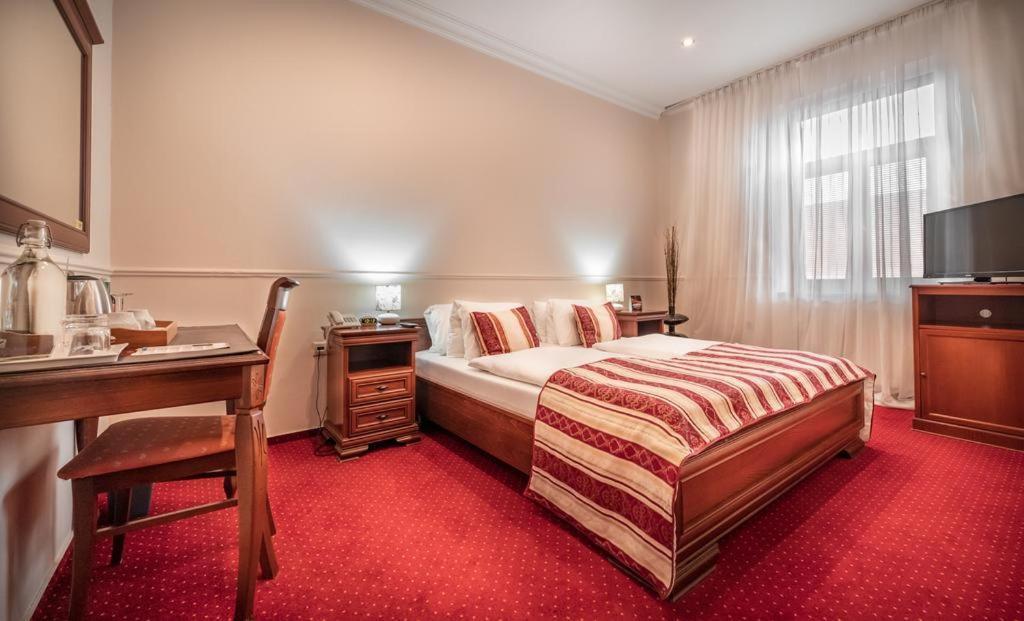 Hotel Capital With Private Wellness Litra Dış mekan fotoğraf