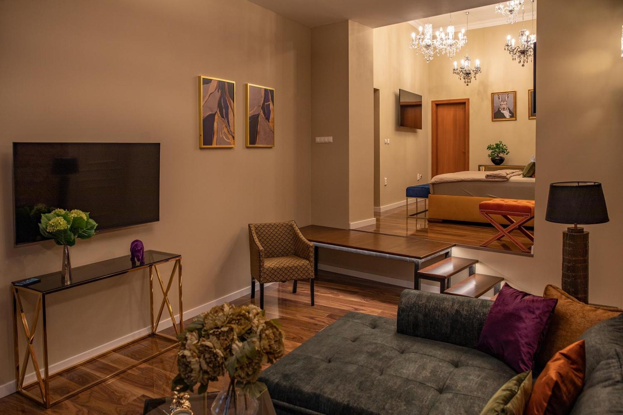 Hotel Capital With Private Wellness Litra Dış mekan fotoğraf