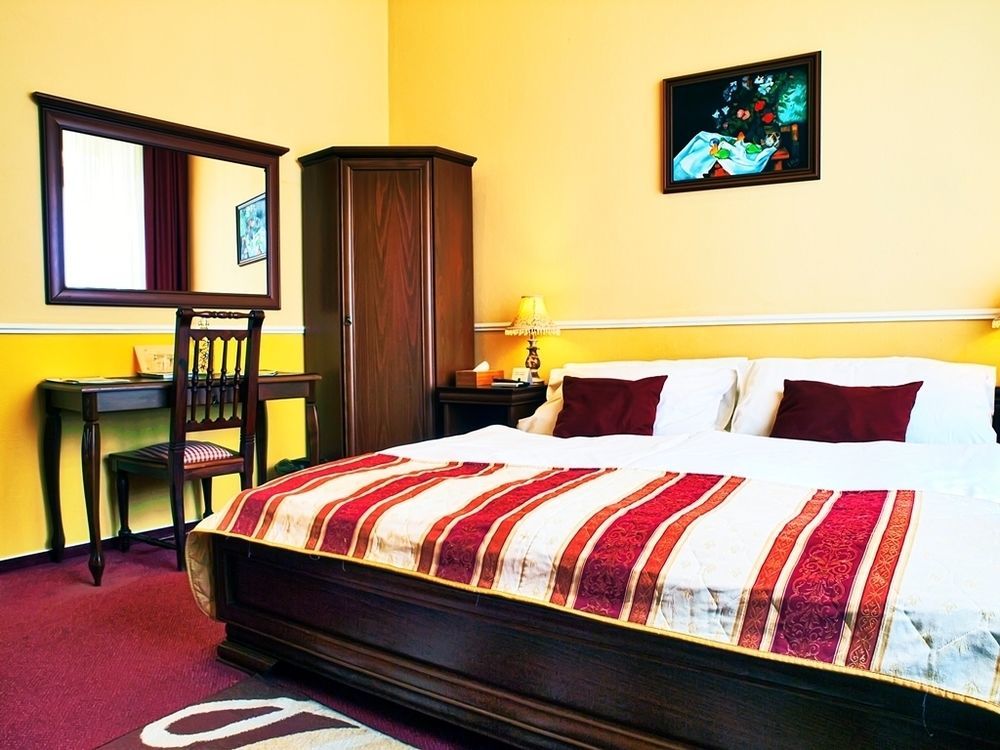 Hotel Capital With Private Wellness Litra Dış mekan fotoğraf