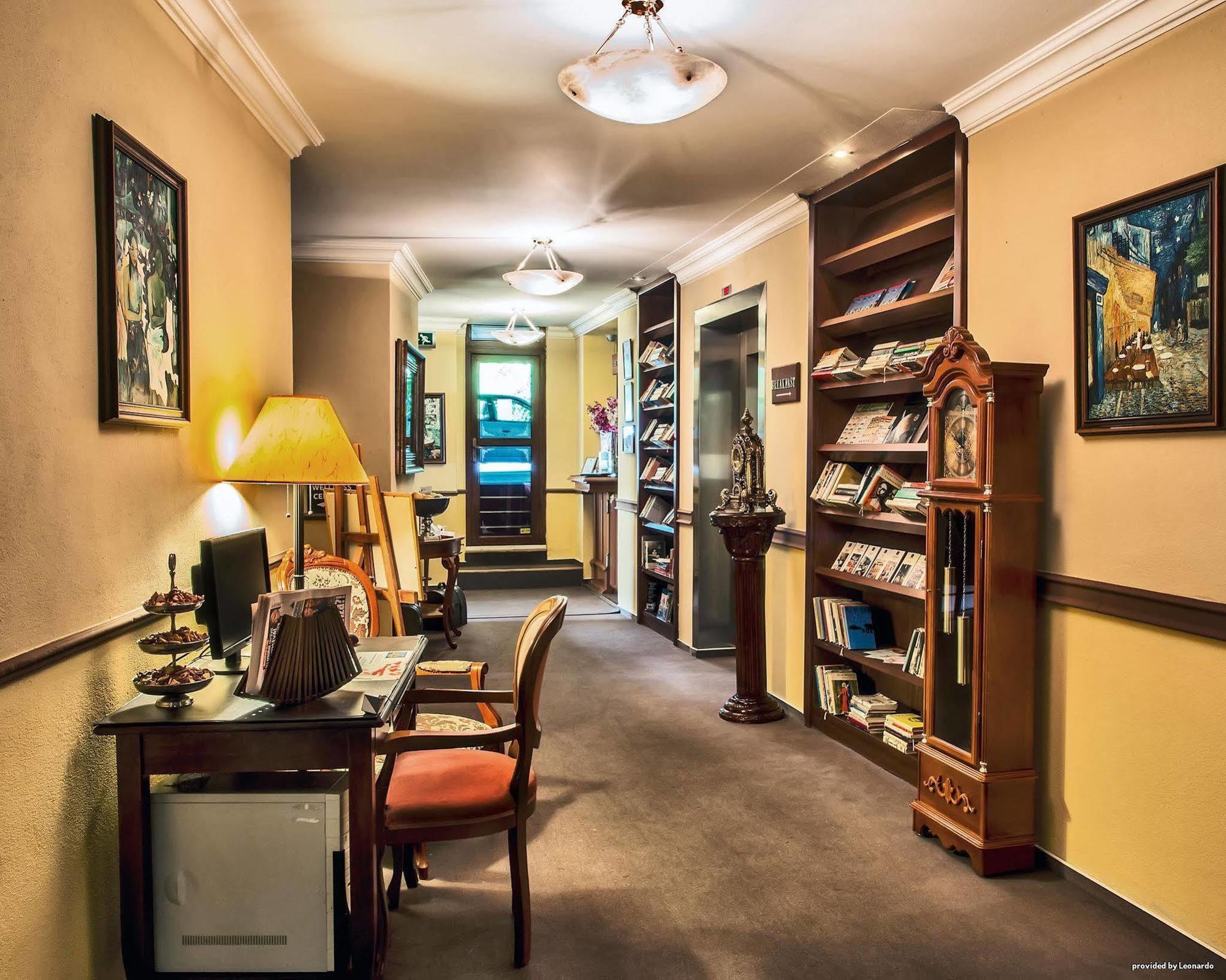 Hotel Capital With Private Wellness Litra Dış mekan fotoğraf
