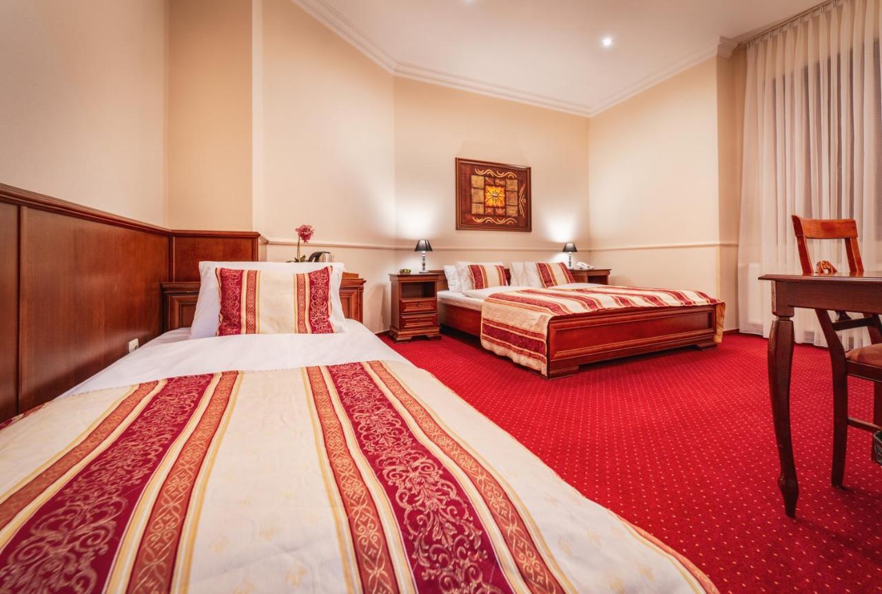 Hotel Capital With Private Wellness Litra Dış mekan fotoğraf