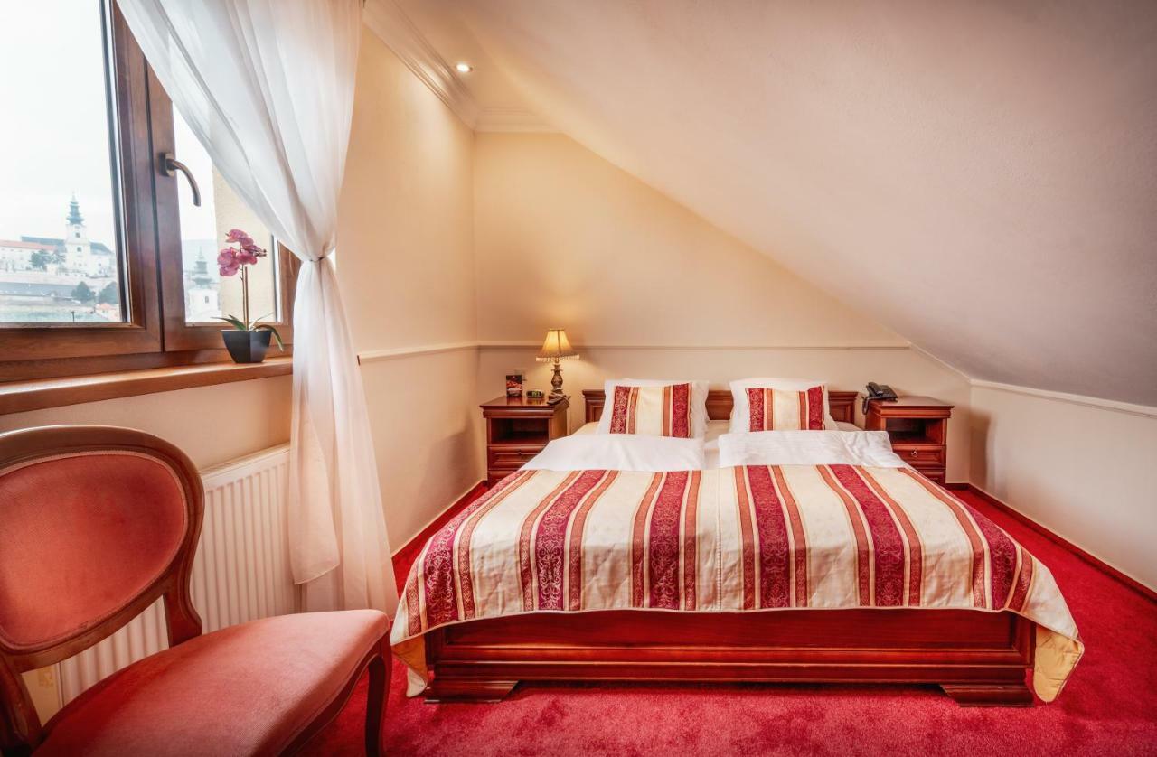 Hotel Capital With Private Wellness Litra Dış mekan fotoğraf